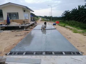 Pont-bascule &agrave; tablier en b&eacute;ton