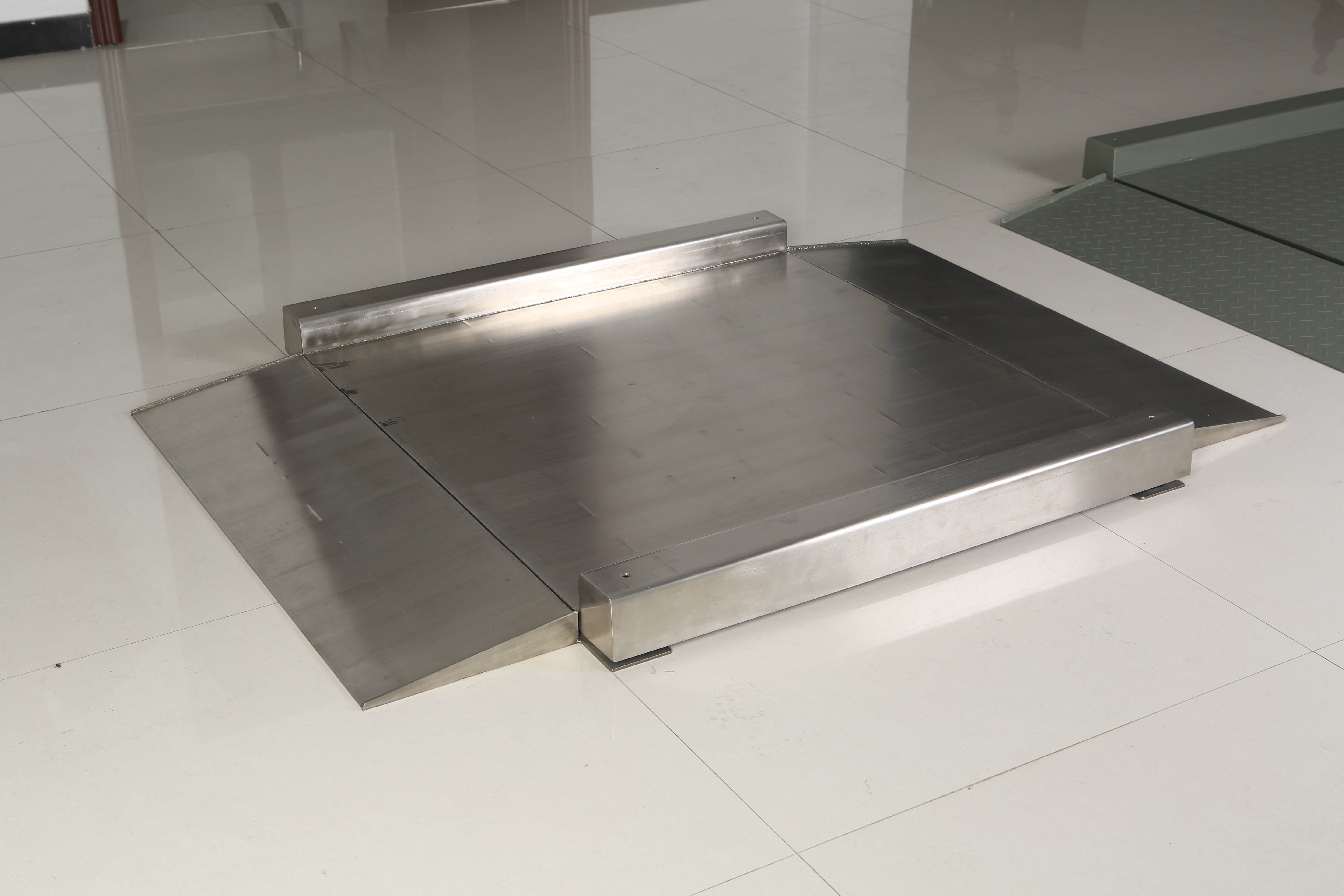 Lavprofil rustfrit st&aring;l Gulvskala-HENER